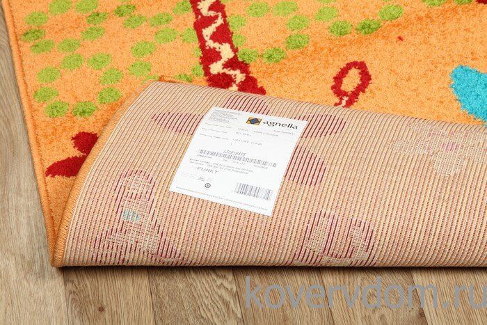 Ковер детский FUNKY Giraffe a apricot Ковер детский FUNKY Giraffe a apricot