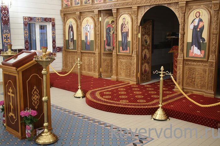 Полушерстяное ковровое покрытие с укладкой в храм Полушерстяное ковровое покрытие с укладкой в храм