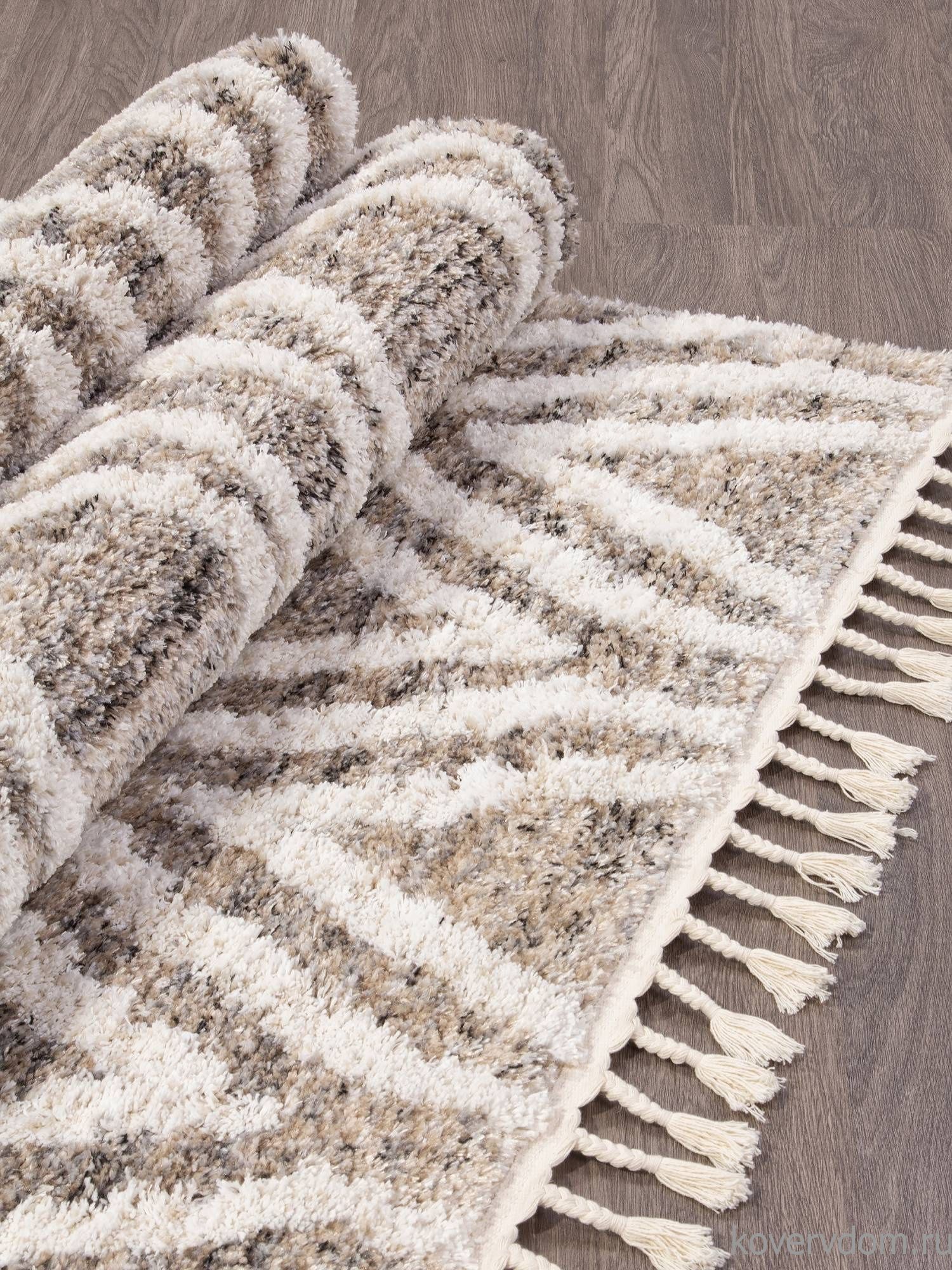 Ковер UVITA 37340 070 BEIGE Ковер UVITA 37340 070 BEIGE